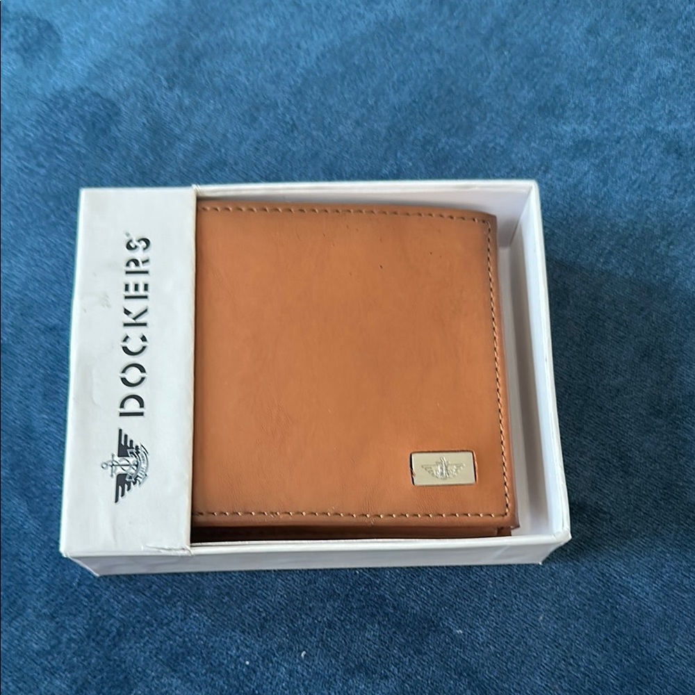 Dockers Tan Key Card Holder Leather Accessory